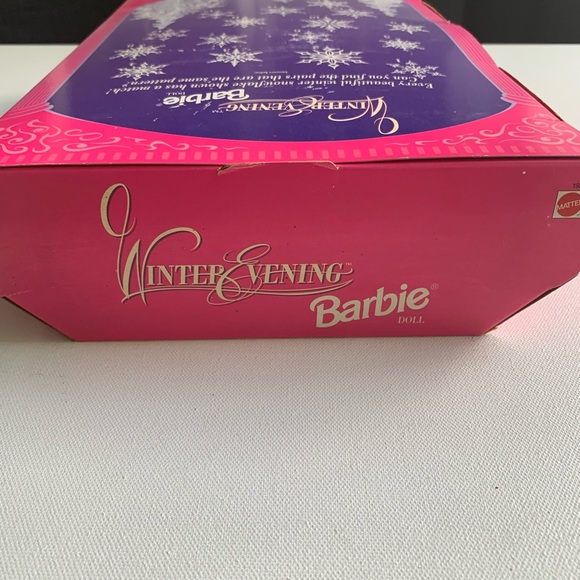 NIB Collectors Winter Evening Barbie - Picture 6 of 6